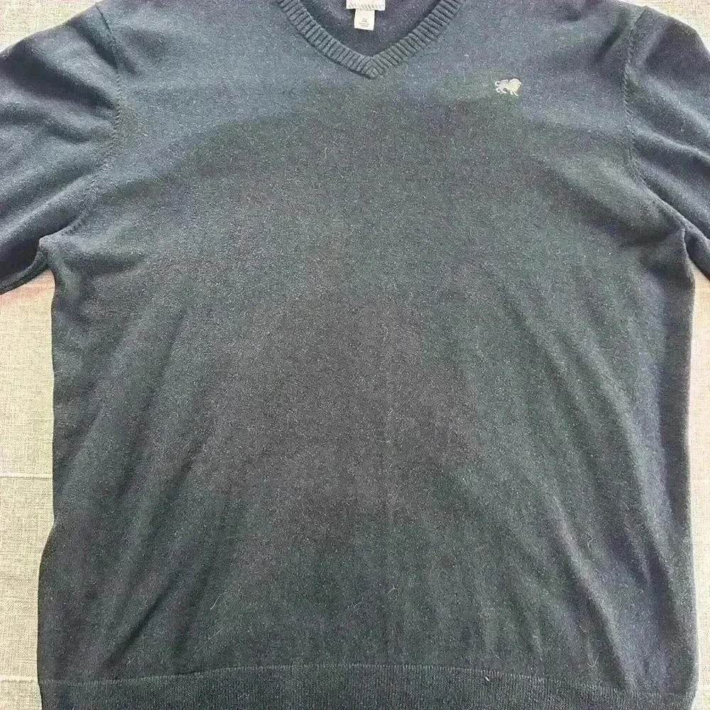 Old Navy V Neck Sweater